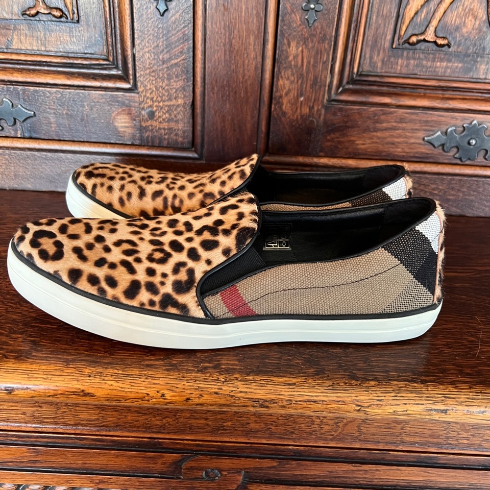 Burberry loafers